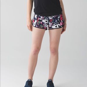 Lululemon Speed Short Pop Cut Boom Juice Multi / Black